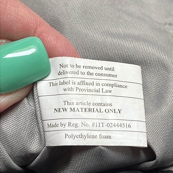 Baggallini Black Quilted Pocket Nylon Purse - Picture 9 of 10